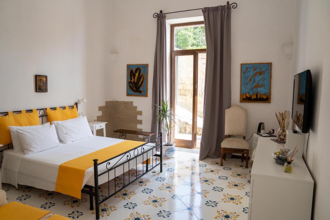 نابولي Le Stanze Di Sissi - Luxury Suites المظهر الخارجي الصورة