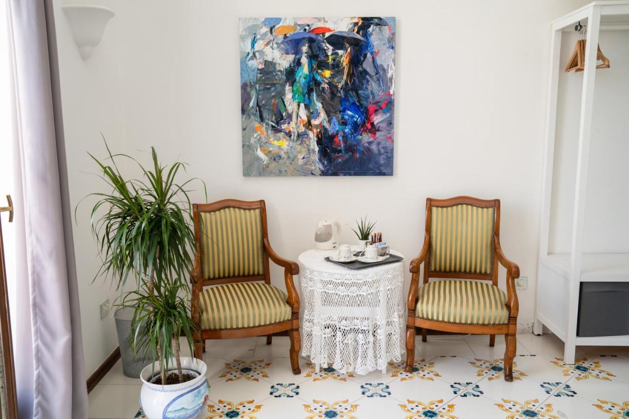 نابولي Le Stanze Di Sissi - Luxury Suites المظهر الخارجي الصورة
